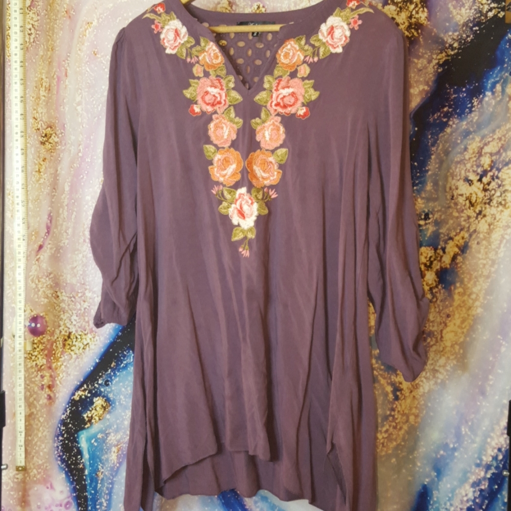 Rose embroidered boutique roll up sleeve tunic